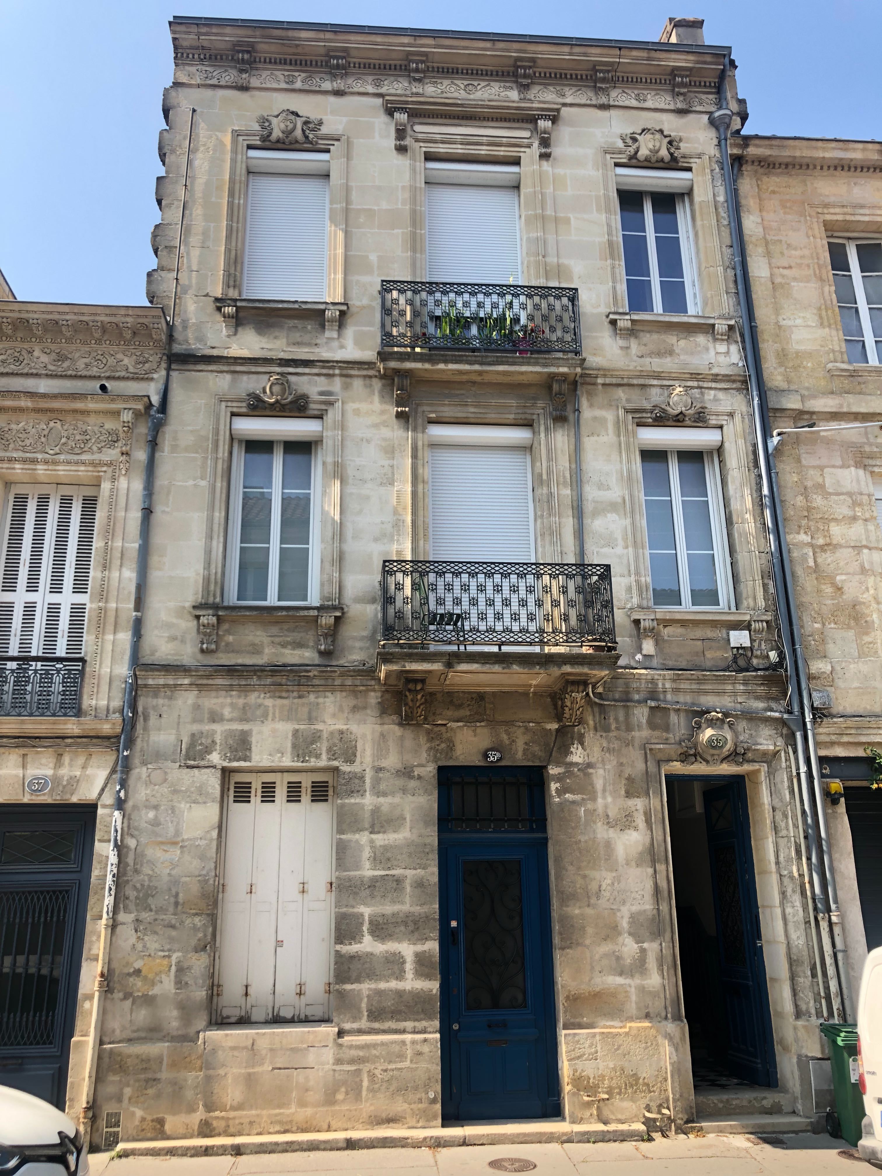 Rénovation Immeuble Rue de la Course/Rue Ducau, Bordeaux Groupe Maciflore Rénovation Immeuble Rue de la Course/Rue Ducau, Bordeaux Groupe Maciflore